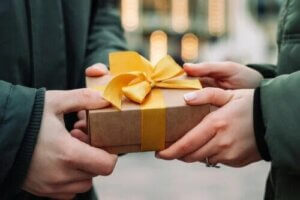 Liefdadigheidsgeschenken om blijheid te verspreiden!