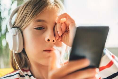 3 tips om digitale stress bij kinderen en tieners te beheersen