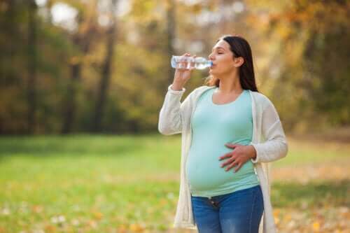 Hydratatie tijdens de zwangerschap is heel belangrijk