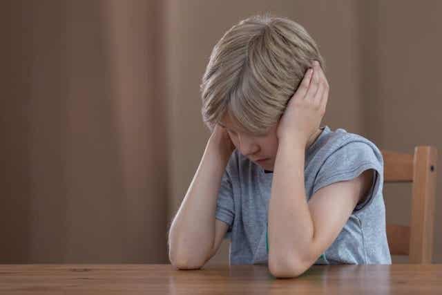 Het is belangrijk om empathie te tonen als een kind boos is