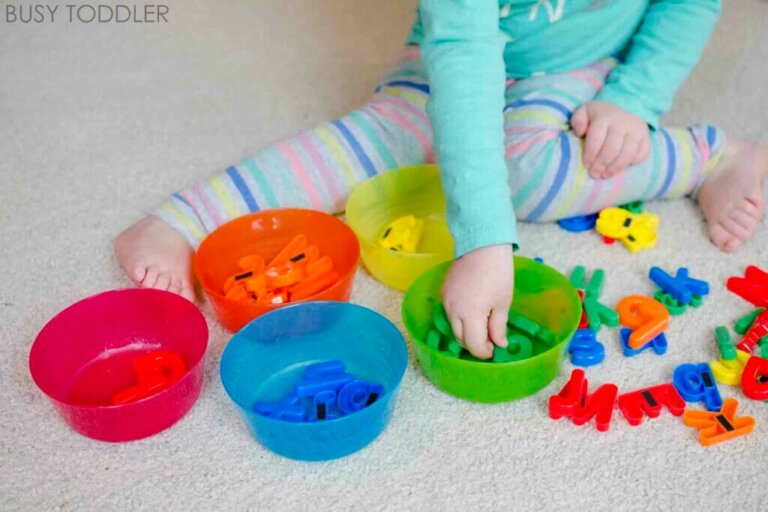 Montessori-spellen voor kinderen van 0 tot 3 jaar