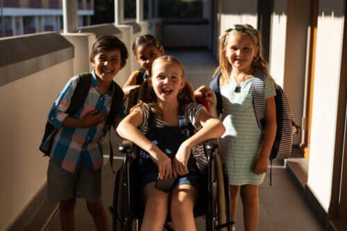 Hoe met kinderen praten over handicaps