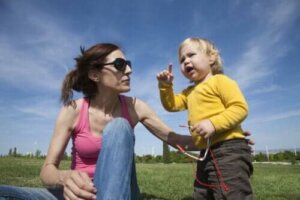 6 manieren om brabbelen van baby's te stimuleren