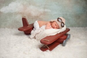 Op welke leeftijd kan een baby met het vliegtuig reizen?