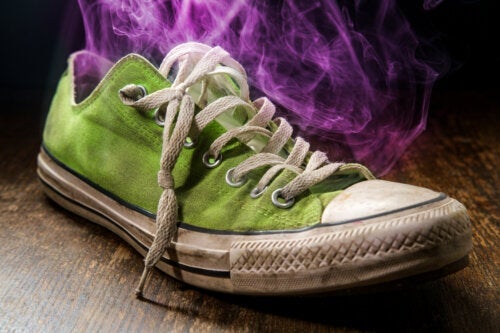 Ontdek 10 huismiddeltjes om voetengeur te verhelpen