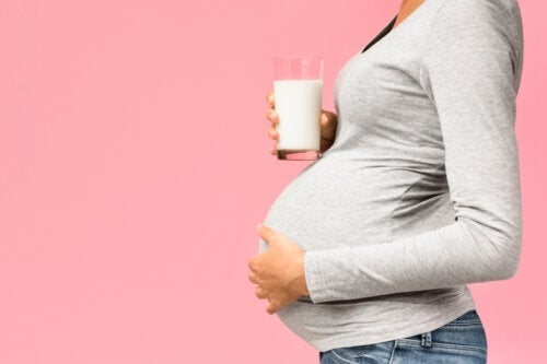 Waarom moeten zwangere vrouwen melk drinken?