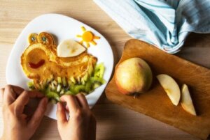 7 Psychologische sleutels om je kind aan het eten te krijgen