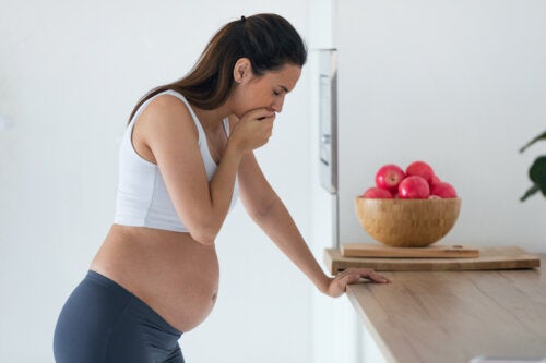 Wat te eten bij misselijkheid en braken tijdens de zwangerschap?