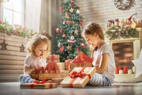 Hoeveel cadeautjes voor Kerstmis geef je je kinderen?