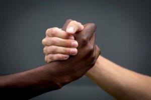 Hoe kinderen opvoeden tegen racisme en discriminatie?