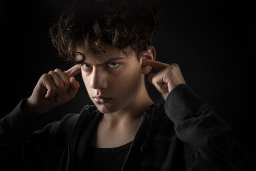 4 Factoren die tot opstandig gedrag bij tieners leiden