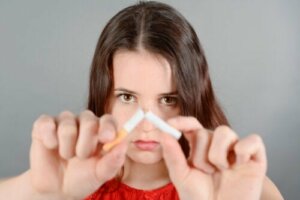Hoe roken bij tieners te helpen voorkomen: onze tips