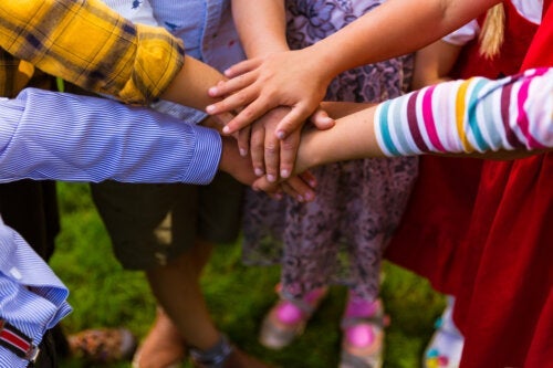 28 Zinnen over solidariteit om kinderen deze waarde bij te brengen