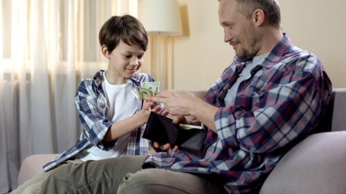 Geld aan je kinderen geven: waar moet je rekening mee houden?