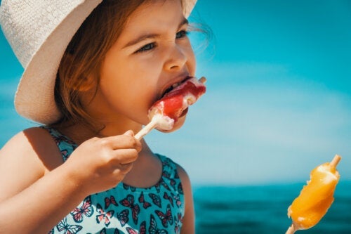 De 3 meest voorkomende gebitsproblemen bij kinderen in de zomer