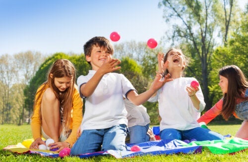 5 Spellen en activiteiten om lateraliteit bij kinderen te stimuleren