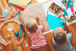 Knutselen voor peuters van 1 tot 3 jaar oud