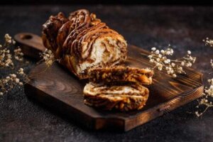 Chocolade Brioche, een verjaardagstaart met een twist