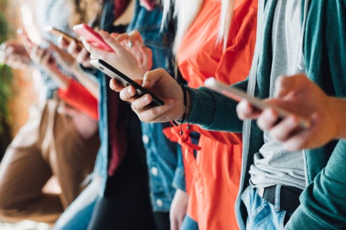 Hoe verslaving aan nieuwe technologieën bij adolescenten te behandelen