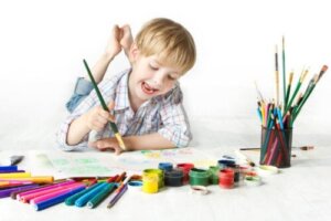 13 Activiteiten om de hand-oog coördinatie bij jonge kinderen te verbeteren