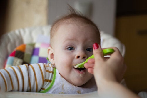 Plan de maaltijden van je baby goed: 4 tips