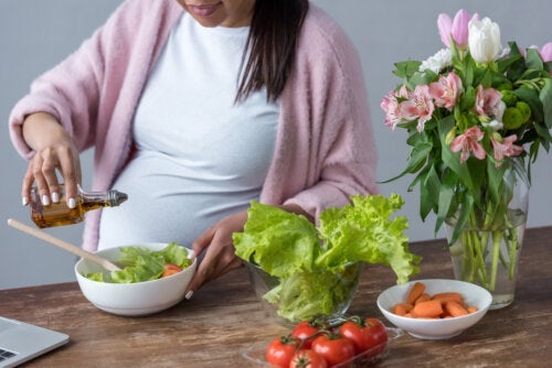 Olijfolie gebruiken tijdens de zwangerschap: goed voor je baby?