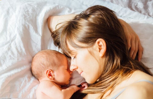 De geur van pasgeborenen en het narcotisch effect op de moeders