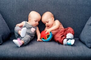 106 babynamen voor een tweeling