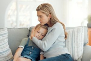3 Dingen waardoor je je als moeder schuldig voelt en hoe te handelen