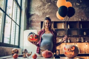 4 Halloween kostuumideeën voor zwangere vrouwen