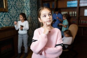Kinderen leren om geheugensteuntjes te gebruiken