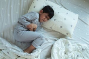 Norovirus bij kinderen: Hoe beïnvloedt het hen?
