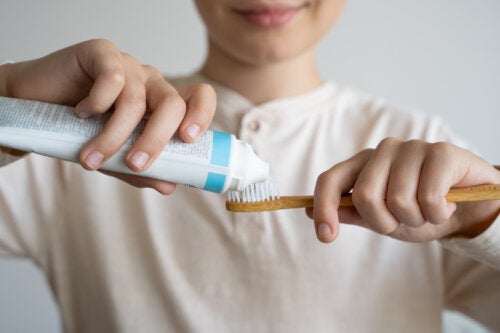 Is het raadzaam fluoride aan kinderen te geven?