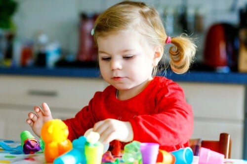 De 6 spelfasen die kinderen doormaken