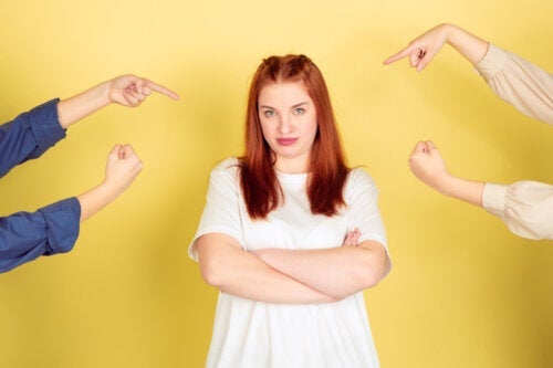 Mom shaming: wanneer je beslissingen als moeder onder vuur komen te liggen