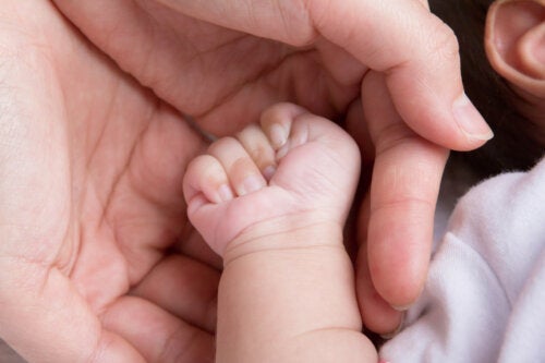 6 redenen waarom baby's meer botten hebben dan volwassenen